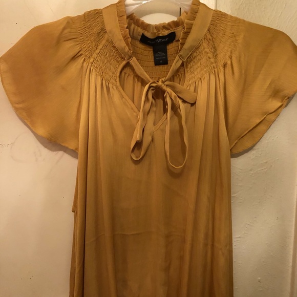 Ashley Stewart Tops - Gold top - Size 16 - Ashley Stewart